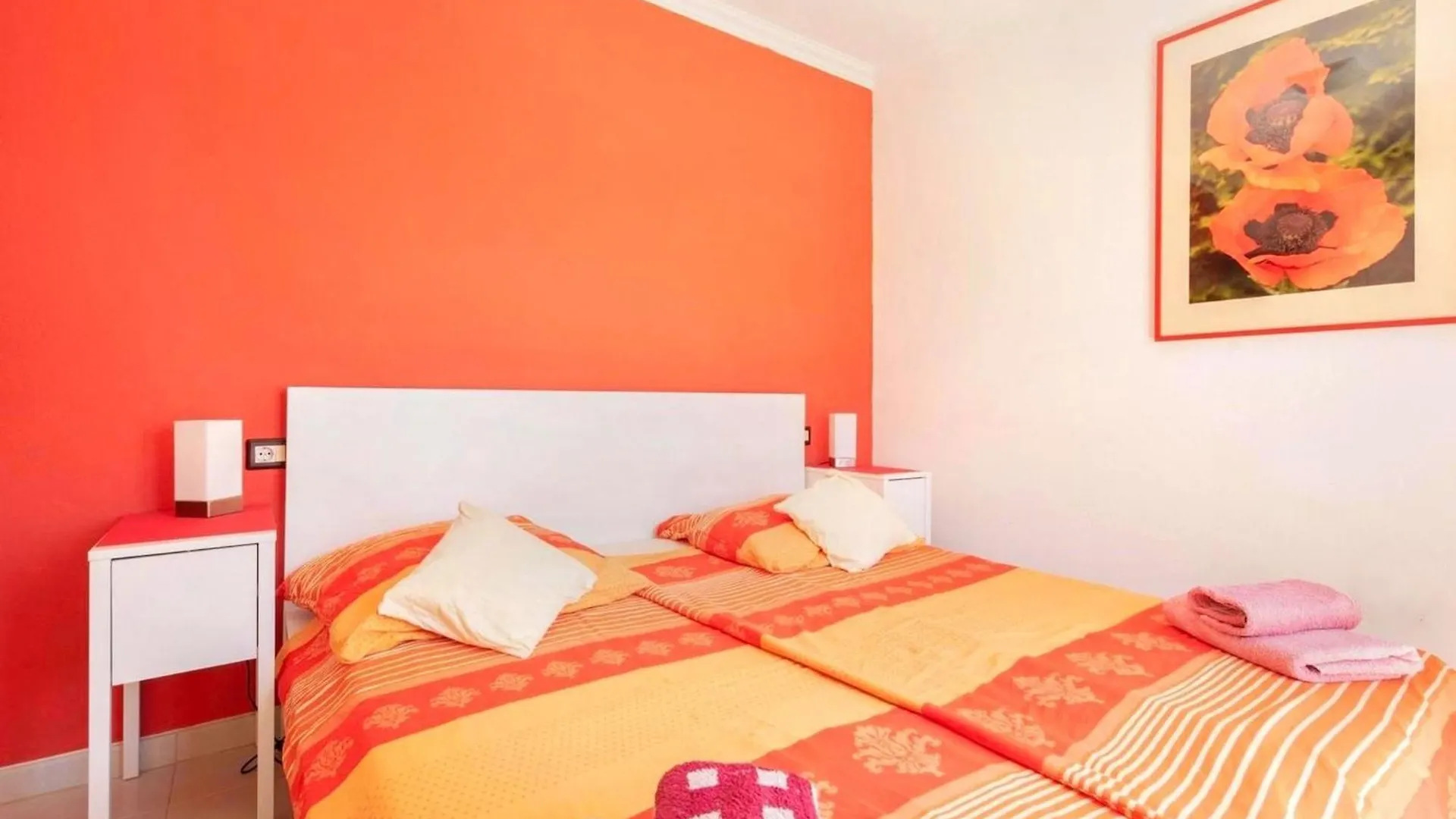 Сasa de vacaciones Casa Golfin - Colorful House With Large Terrace In The Sunny South España